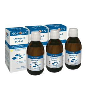 Packshot di 3 bottiglie NORSAN Omega-3 Total