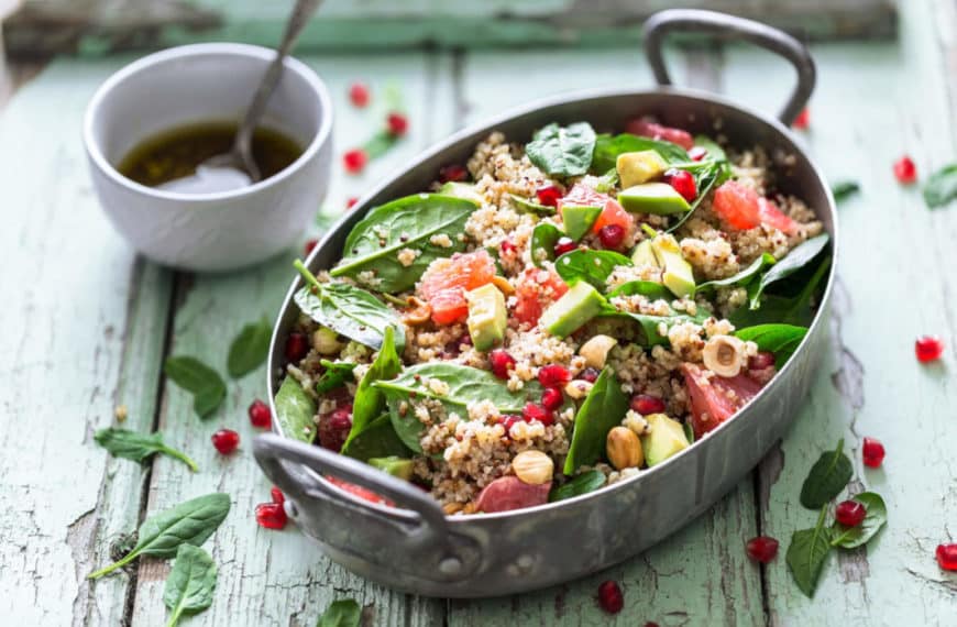 INSALATA DI QUINOA CON OMEGA-3